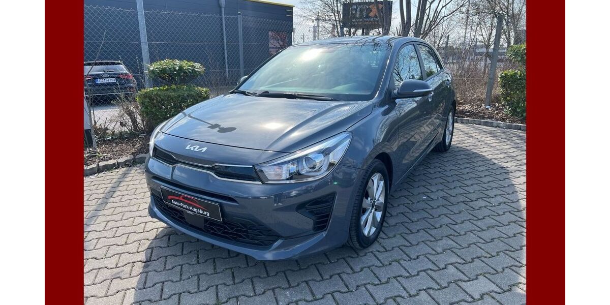 Kia Rio 89.000 km 11.980 &euro; Augsburg 86154