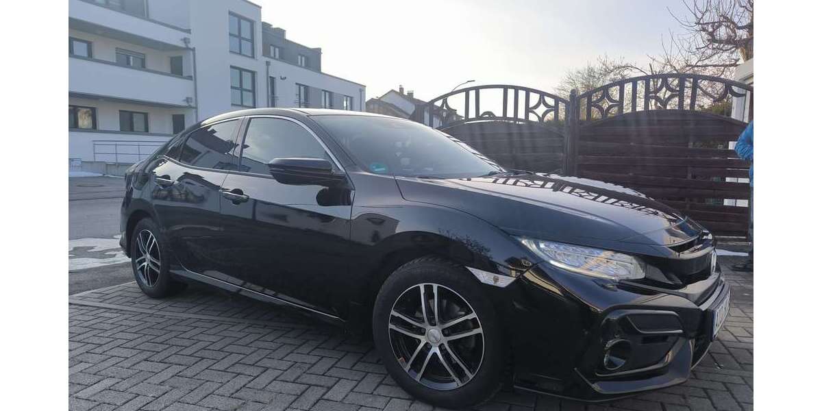 Honda Civic 48.000 km 19.000 &euro; Kissing 86438