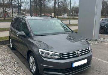VW Touran 147.000 km 14.990 &euro; Augsburg 86159
