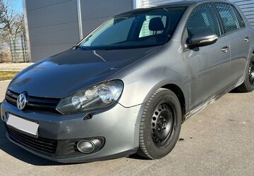 VW Golf 299.999 km 2.590 &euro; Gersthofen 86368