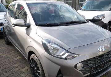 Hyundai i10 55.400 km 12.099 &euro; Stadtbergen 86391