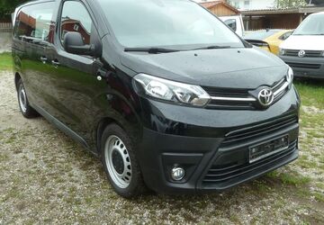 Toyota Proace (Verso) 117.250 km 13.990 &euro; Moorenweis 82272