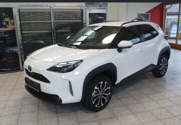 Toyota Yaris Cross 1.723 km 27.990 &euro; Moorenweis 82272