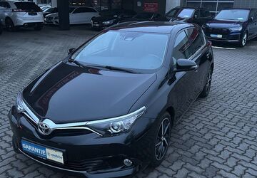 Toyota Auris 84.177 km 11.170 &euro; Aichach 86551