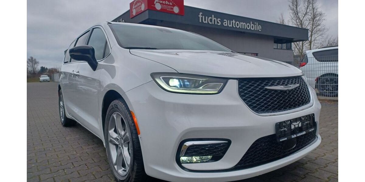 Chrysler Pacifica 7.643 km 50.490 &euro; Augsburg 86165