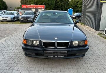BMW 740 61.000 km 35.900 &euro; Augsburg 86167
