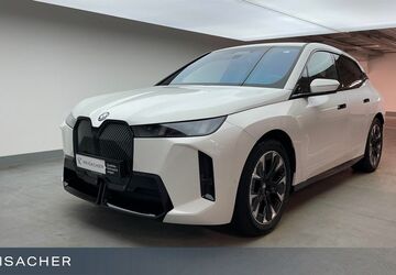BMW iX 27.793 km 77.848 &euro; Augsburg 86167