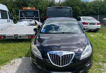 Lancia Delta 101.836 km 4.700 &euro; Augsburg 86156