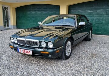 Jaguar XJ 124.000 km 6.900 &euro; Graben 86836