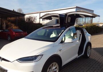Tesla Model X 128.500 km 41.700 &euro; Augsburg 86156