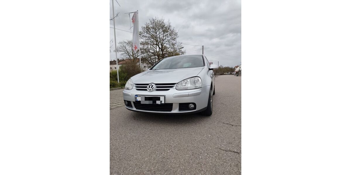 VW Golf 242.000 km 3.499 &euro; Augsburg 86165