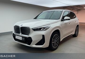 BMW iX1 42.385 km 37.499 &euro; Augsburg 86167