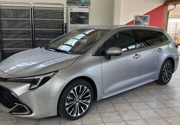 Toyota Corolla 9.800 km 28.640 &euro; Moorenweis 82272