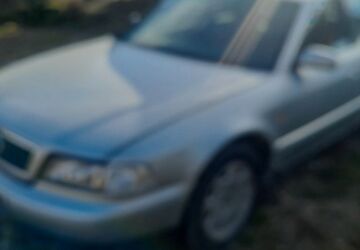 Audi A8 235.488 km 3.400 &euro; Langerringen 86853