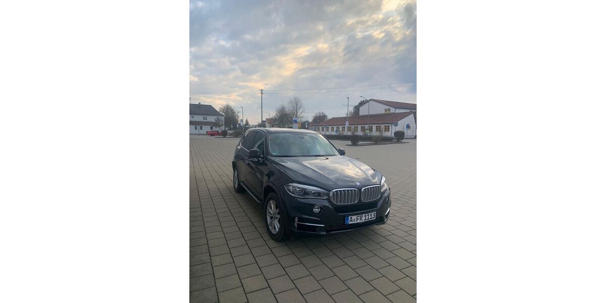 BMW X5 160.000 km 26.000 &euro; Augsburg 86199