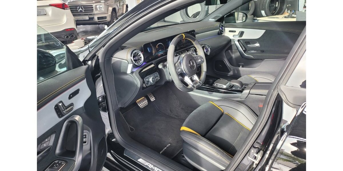 Mercedes-Benz CLA 45 S AMG 4M DISTR-NIGHT I&II-AERO-PANO-360° 4.000 km 65.000 &euro; Westendorf 86707
