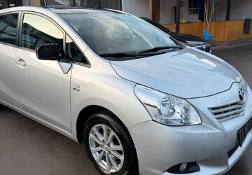 Toyota Verso 80.300 km 5.990 &euro; GELTENDORF 82269