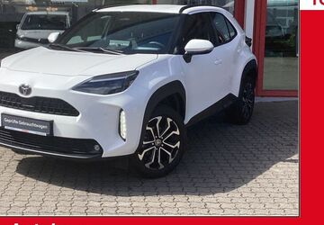Toyota Yaris Cross 8.839 km 26.480 &euro; Augsburg-Lechhausen 86165