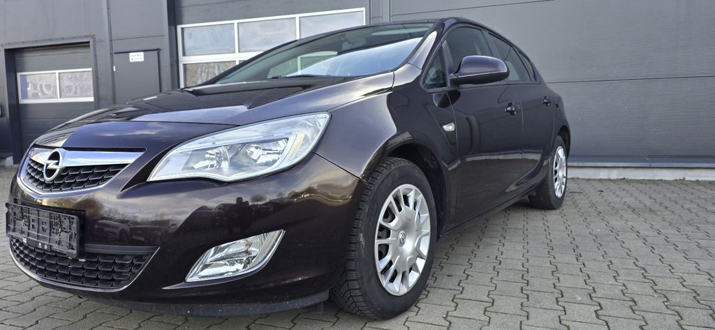 Opel Astra 225.000 km 1.990 &euro; Augsburg 86167