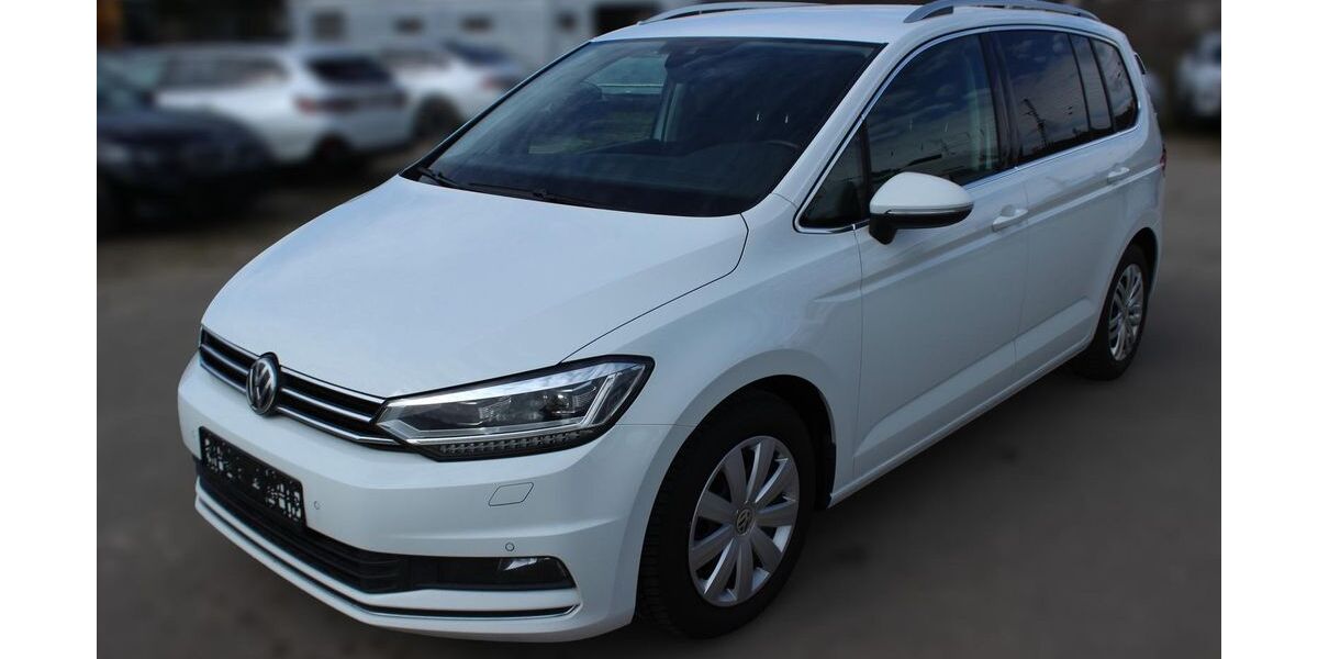 VW Touran 158.500 km 16.490 &euro; Neusäß 86356
