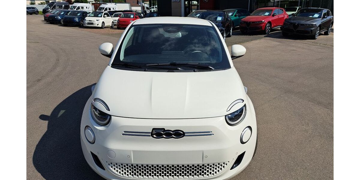 Fiat 500e 10 km 25.280 &euro; Diedorf / Augsburg 86420