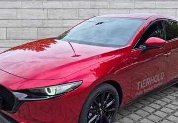 Mazda 3 8.469 km 33.990 &euro; Augsburg 86179