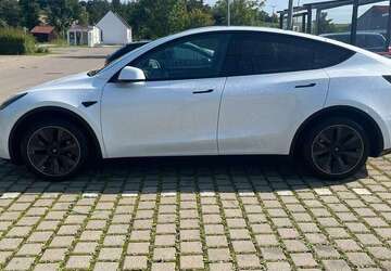 Tesla Model Y 53.000 km 32.300 &euro; Altomünster 85250