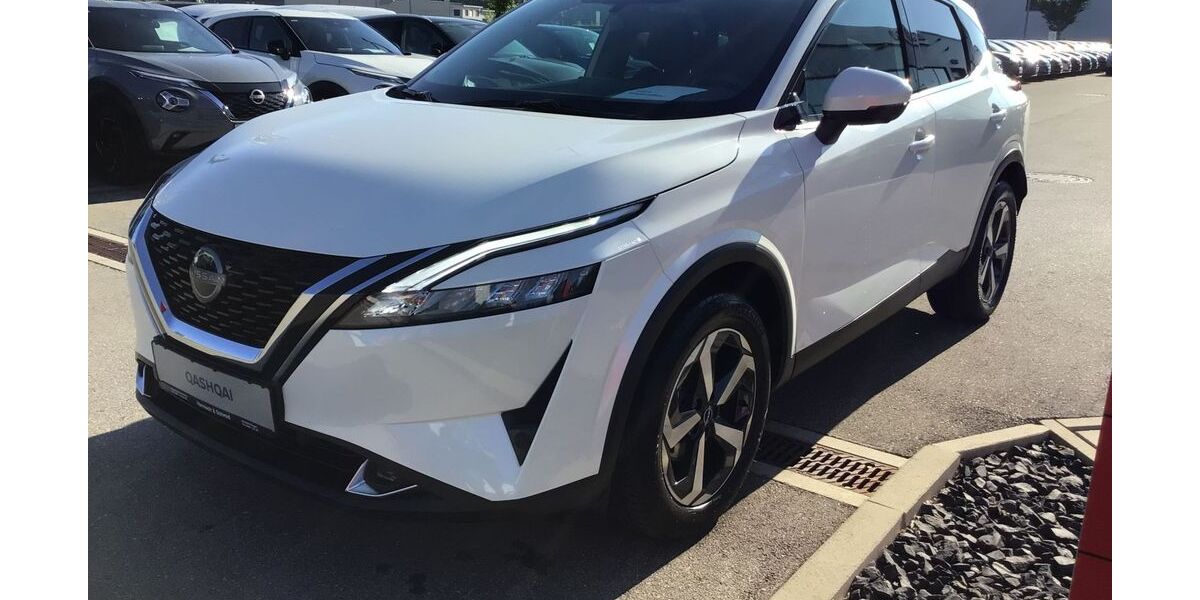 Nissan Qashqai 10.133 km 31.970 &euro; Gersthofen 86368