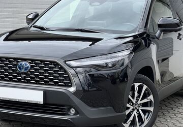 Toyota Corolla Cross 60.315 km 35.999 &euro; Moorenweis 82272