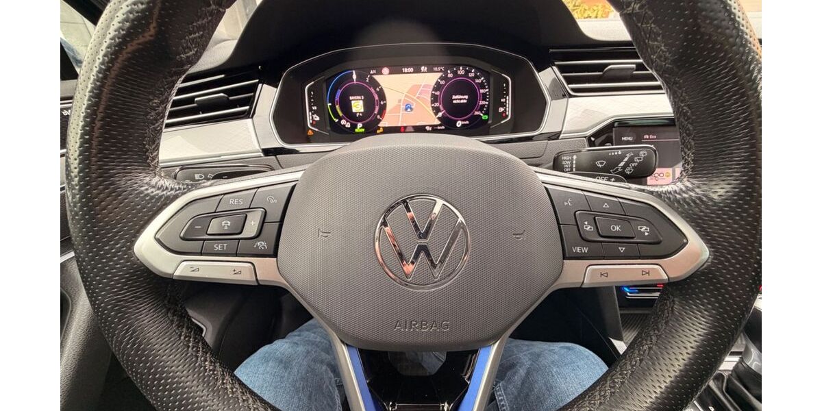 VW Passat Variant 128.000 km 16.990 &euro; Hollenbach 86568