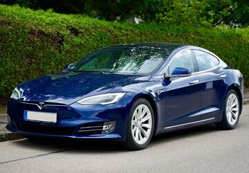 Tesla Model S 113.500 km 28.600 &euro; Neusäß 86356