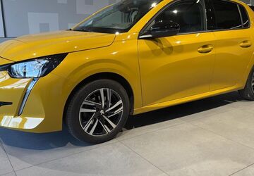 Peugeot 208 15.250 km 17.985 &euro; Augsburg 86179