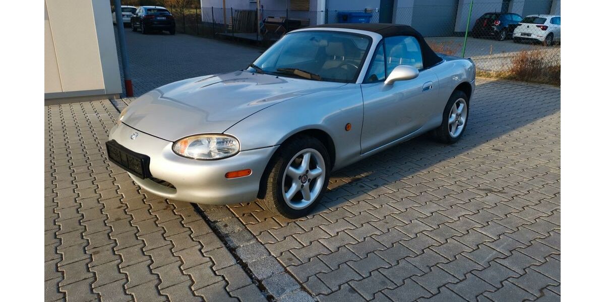 Mazda MX-5 124.672 km 5.400 &euro; Egenhofen 82281