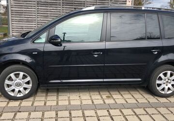 VW Touran 138.000 km 7.350 &euro; Augsburg 86161