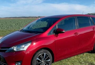Toyota Verso 87.300 km 13.900 &euro; Augsburg 86163