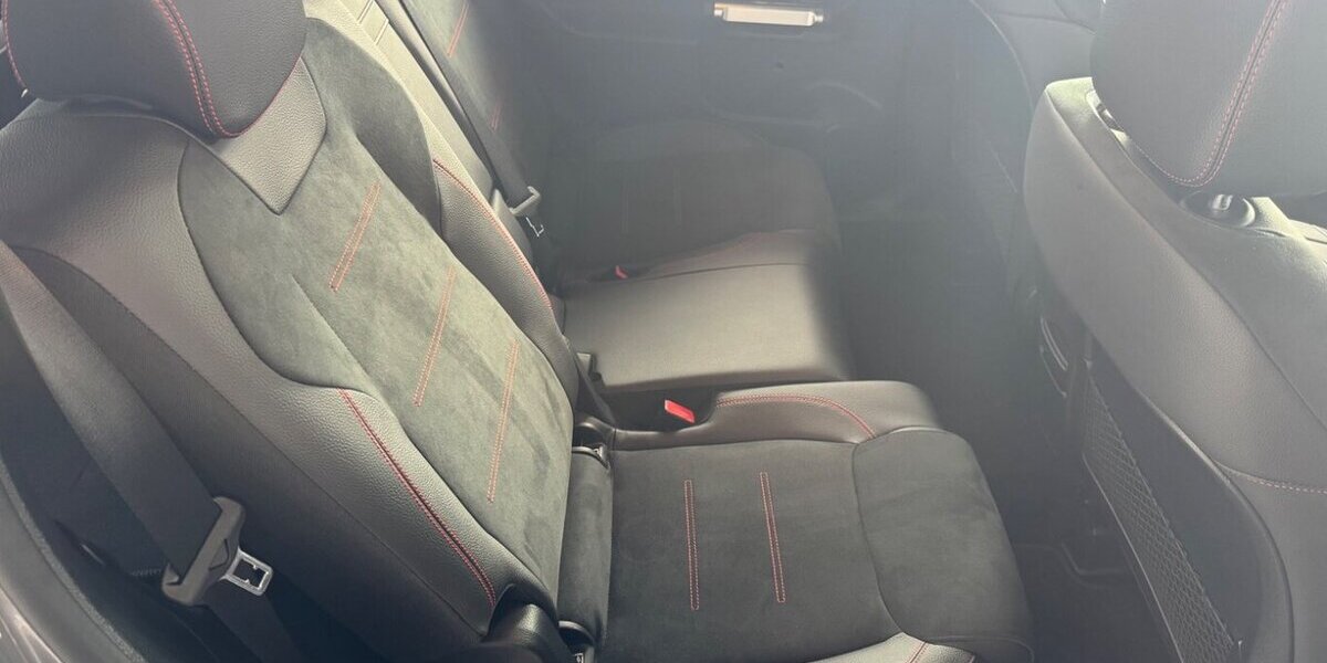 Mercedes-Benz GLB 200 4Matic AMG+Pano+Keyless GO+DISTRONIC AMG L 10.000 km 46.750 &euro; Westendorf 86707
