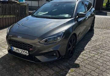 Ford Focus 82.146 km 22.999 &euro; Langweid am Lech 86462