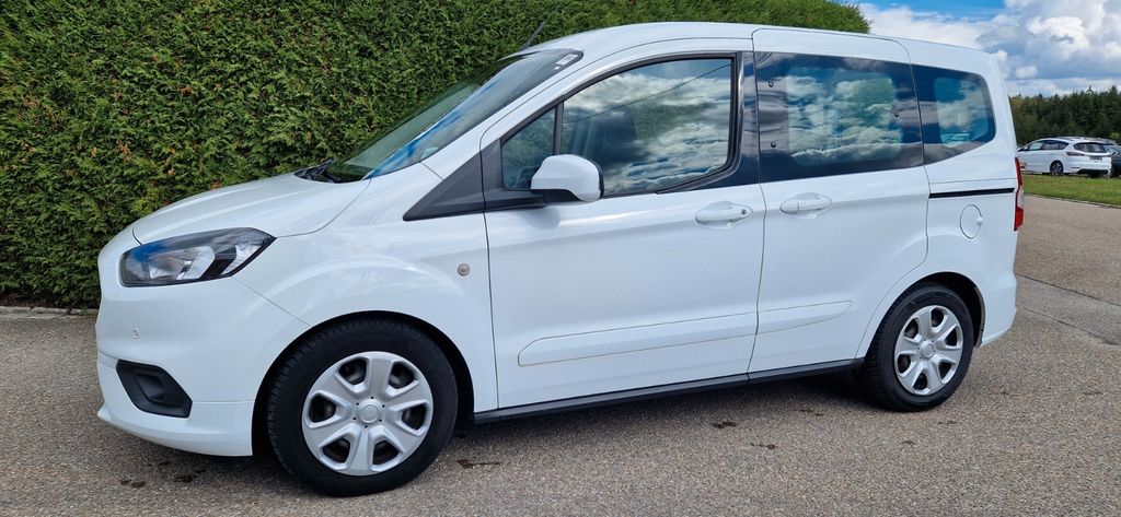 Ford Tourneo Courier 157.784 km 10.190 &euro; Welden 86465