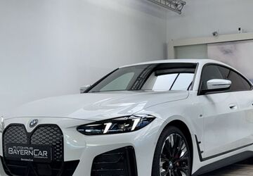 BMW i4 14.195 km 55.889 &euro; Königsbrunn 86343