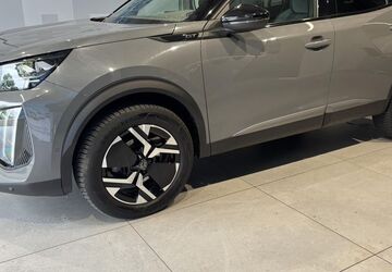 Peugeot 2008 24.584 km 22.695 &euro; Augsburg 86179