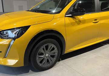 Peugeot 208 31.719 km 15.798 &euro; Augsburg 86179