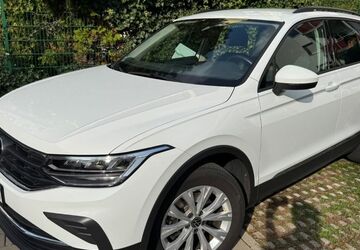 VW Tiguan 83.500 km 24.000 &euro; Augsburg 86153