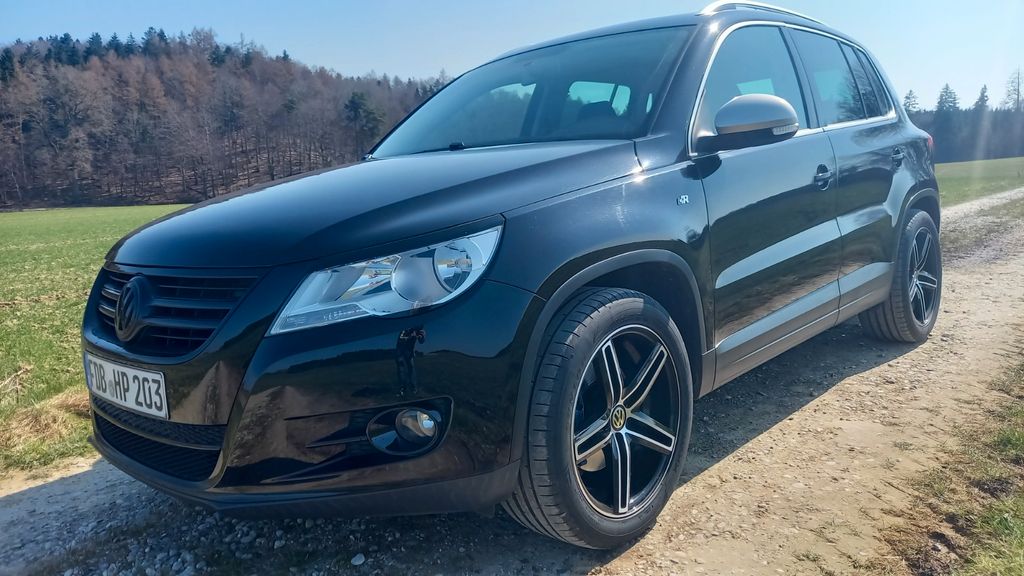 VW Tiguan 93.000 km 9.750 &euro; Dasing 86453