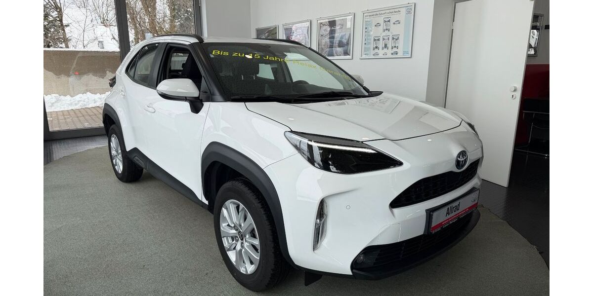 Toyota Yaris Cross 48.650 km 24.999 &euro; Königsbrunn / Augsburg 86343