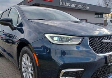 Chrysler Pacifica 39.034 km 40.990 &euro; Augsburg 86165