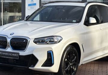 BMW iX3 31.321 km 42.950 &euro; Königsbrunn bei Augsburg 86343