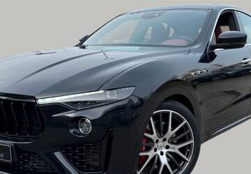 Maserati Levante 29.000 km 64.500 &euro; Königsbrunn 86343