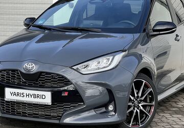 Toyota Yaris 5.689 km 28.999 &euro; Moorenweis 82272