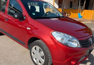 Dacia Sandero 175.000 km 2.100 &euro; GELTENDORF 82269