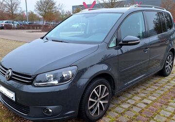 VW Touran 326.500 km 4.900 &euro; Augsburg 86159